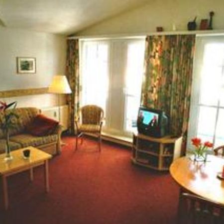 Ferienwohnung Im Seepark Sellin We Ngoại thất bức ảnh